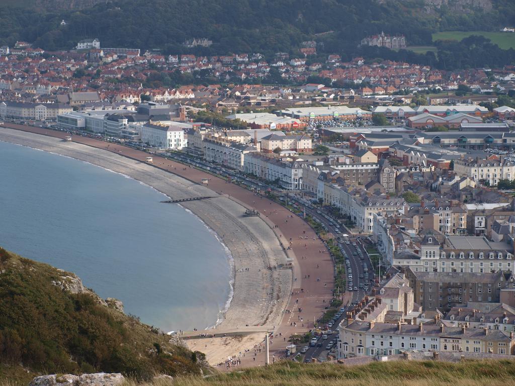 Anglesey House Bed & Breakfast Llandudno Luaran gambar