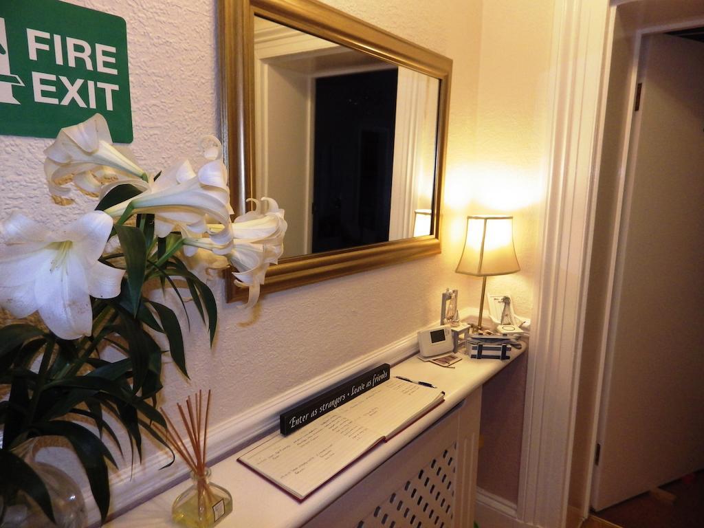 Anglesey House Bed & Breakfast Llandudno Luaran gambar