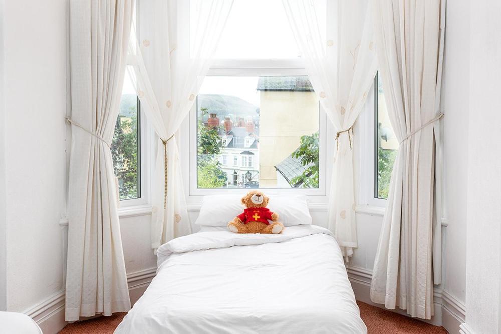 Anglesey House Bed & Breakfast Llandudno Luaran gambar