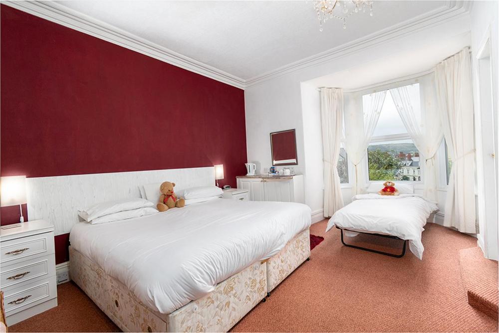 Anglesey House Bed & Breakfast Llandudno Luaran gambar